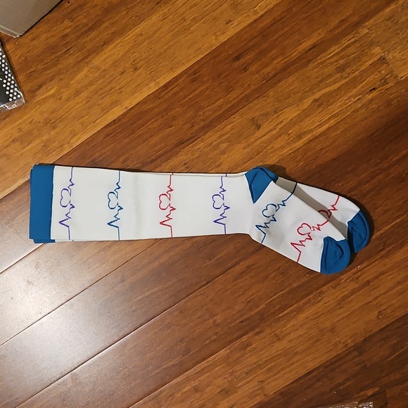 Women's Compression Socks - Heartbeat - Picture 2 of 2